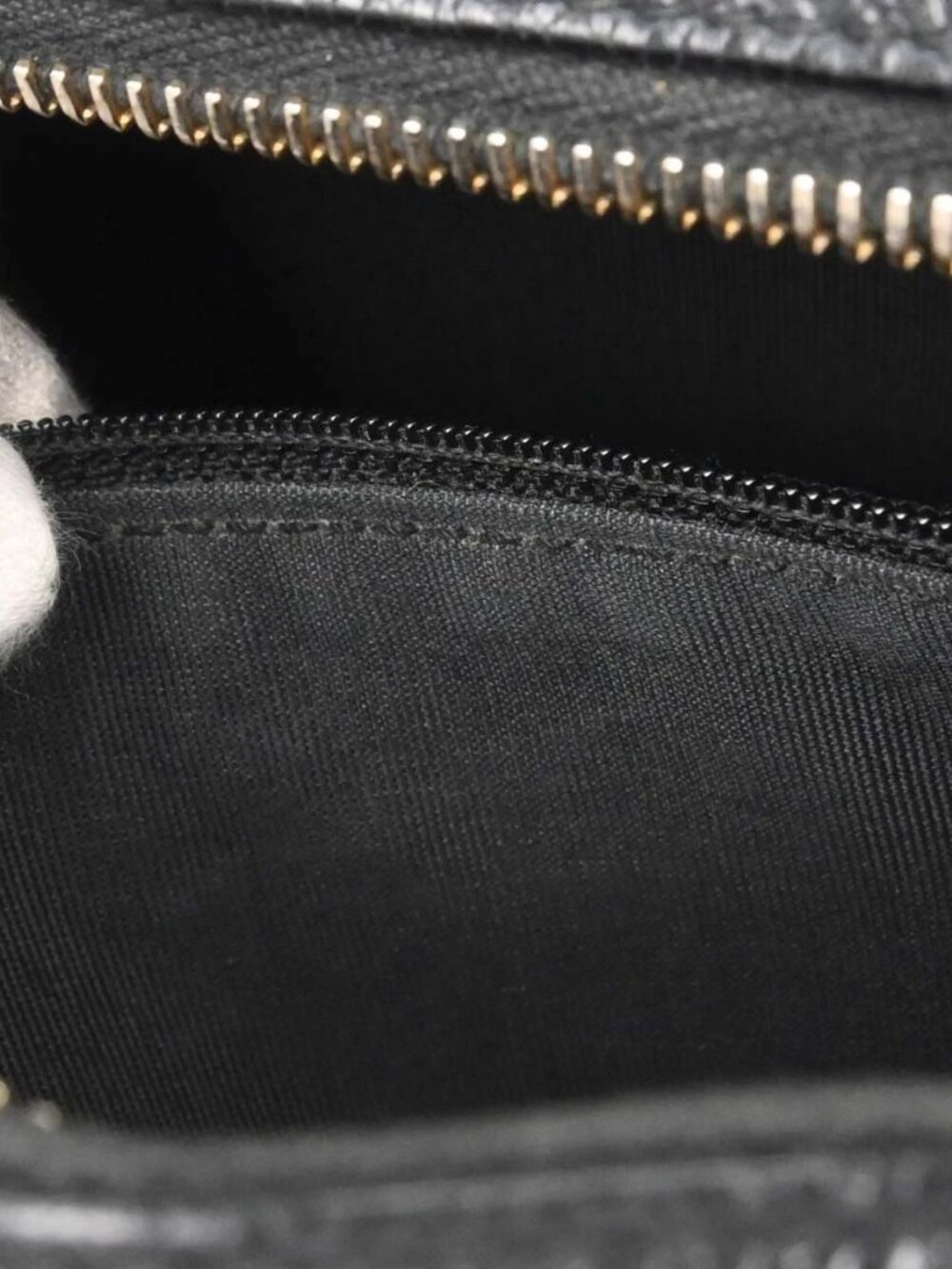 Chanel Black Calfskin Hobo Handbag 196932 - Picture 14 of 16